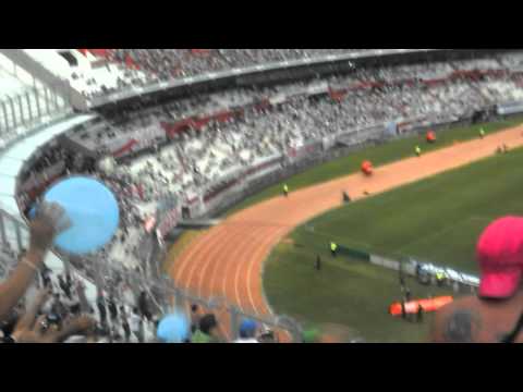 "LA GENTE LEPROSA VS River ( Dejando la vida en la tribuna â™ª)" Barra: Los Caudillos del Parque &bull; Club: Independiente Rivadavia