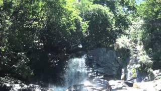 preview picture of video 'QingShan Waterfall (青山瀑布), Shimen, Tapiei County, 07/23/2011'