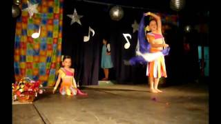 Summer  Talent Show-Chenoa & Camila dancing punta