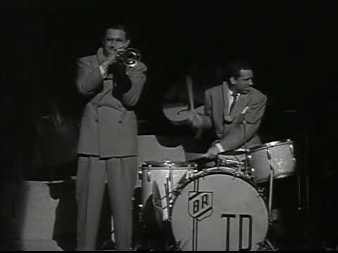 "Hawaiian War Chant" 1942 Tommy Dorsey & His Orchestra with Buddy Rich, Ziggy Elman, Eleanor Powell
