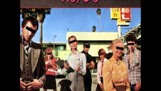 AC/DC - 2. Love At First Feel