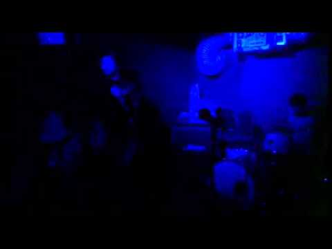 NOFU live a PUNK IN BORGATA (Dalverme - Roma)