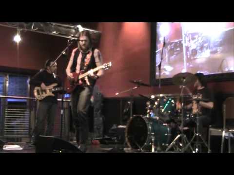 Giuseppe Binetti  - SEI LA MIA ILLUSIONE live Centro Commerciale Torri Bianche