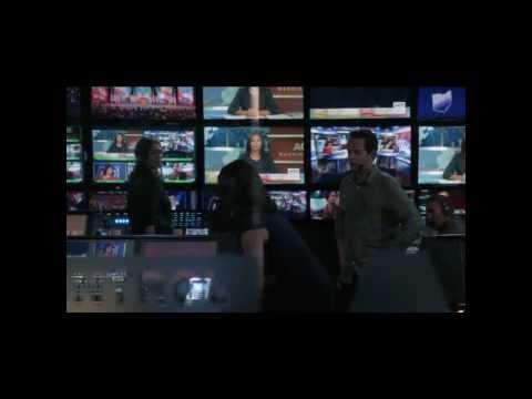 The Newsroom - Sloan kisses Don