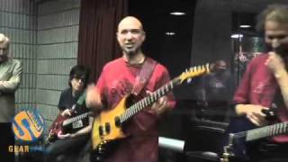Video thumbnail for Moog Guitar Paul Vo Collector Edition: The Ladder Filter by gearwire