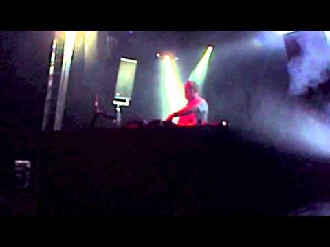 Lee Saxton - Youtube Opener