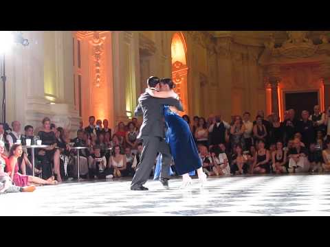  Simone Facchini  and  Gioia Abballe  are  dancing  to  the  tango  "  Uno  "  at  Torino Tango Festival  in  2019