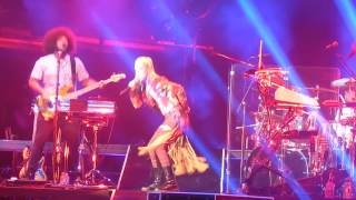 Gwen Stefani - Intro / Red Flag LIVE (1080p HD) @ Molson Canadian Amphitheater Toronto