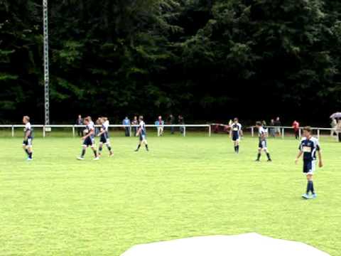 19.06.2011 SV Bombach I - TuS Obermünstertal I 4:0 - Freistoss zum 1:0