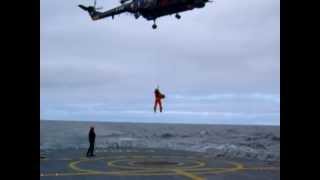 preview picture of video 'Danish Navy Lynx helicopter practicing hoist'