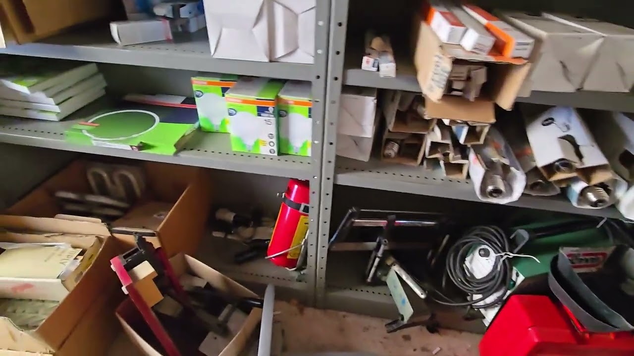 Manskapsbod/förråd. 