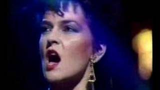 TOYAH - THE VOW - RAZZMATAZZ