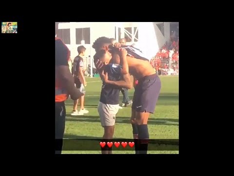 Neymar offre son maillot à un petit supporter du PSG  : Nimes vs PSG