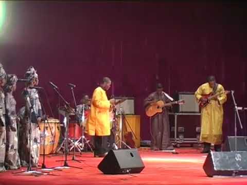 Golly Imengo et Frere Carlyto Lassa - Ngolu