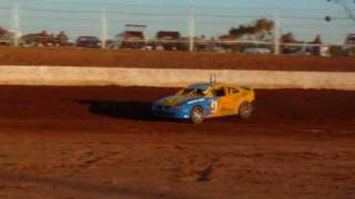 preview picture of video 'Geraldton round 1'