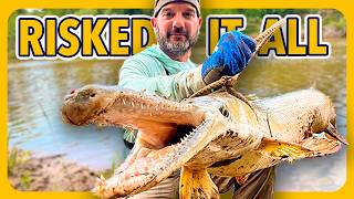 This Alligator Gar Spot Almost BROKE ME (Unexpected Catch)