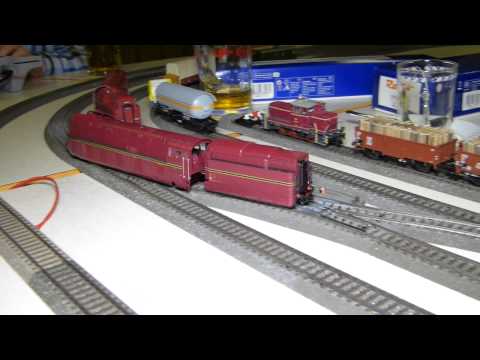 18. Stummi-Treff WN,  18 - BR 05 002 übernimmt Schnellzugwagen und fährt ab