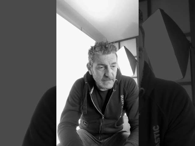 Hai difficoltà a fare la tua recinzione? Mandaci un video! 