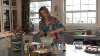 New Tracy Porter Cooking Video... Swedish Pancakes!