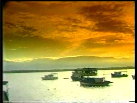 PAPEL Y LAPIZ - EN ESA PLAYA *** Costa Rica - Musica