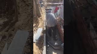 Thi công hòn non bộ