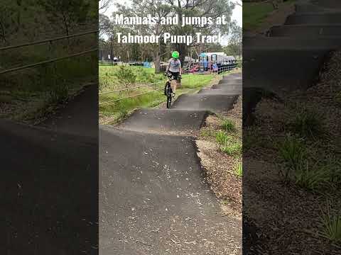 Manuals and jumps at Tahmoor pump track #bmx #pumptrack