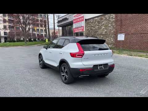 2020 Volvo XC40 T5 AWD R-Design Wheaton