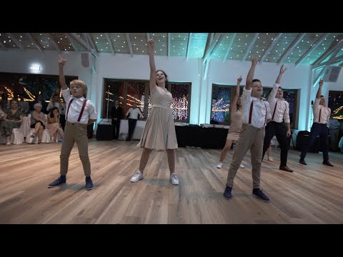 Siblings surprise wedding dance show #2