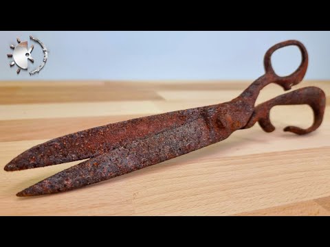 Scissors Restoration [Remove Rust With Lemon - Black Handle - Polished Blade]