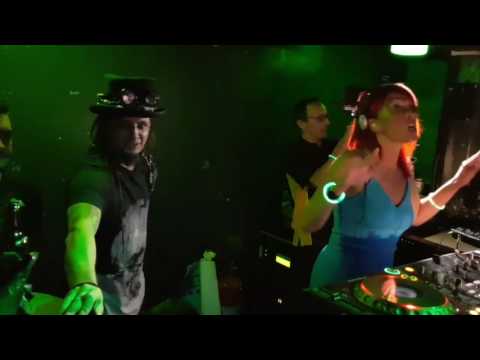 download lagu mp3 mp4 Lisa Pin Up Dj, download mp3 Lisa Pin Up Dj free download mp3, download mp3 Lisa Pin Up Dj