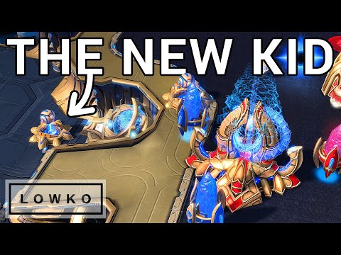 StarCraft 2: OLD SCHOOL vs NEW SCHOOL! (ShoWTimE vs MaxPax)