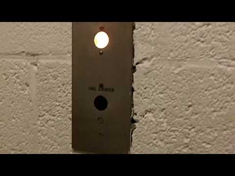 🎄MERRY CHRISTMAS!🎄 Vintage COMPLETELY ORIGINAL 1962 Marshall Freight Elevator, Northway Mall