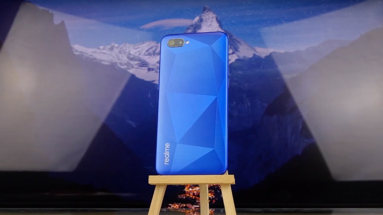 realme C2 2/32Gb (Diamond Black) video preview