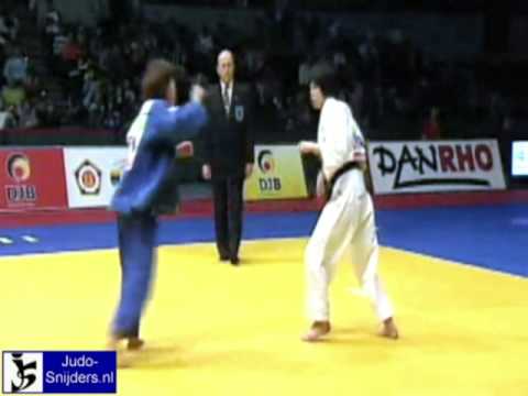 Judo 2009 Hamburg: Yamagashi (JPN) - Fukumi (JPN) [-48kg].