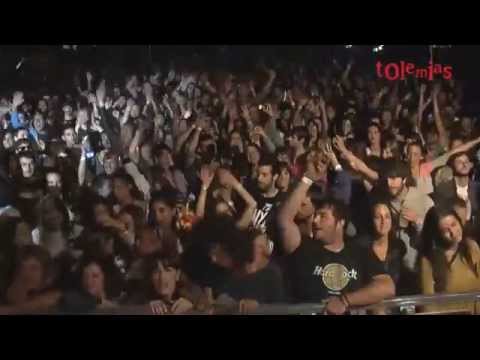 El Columpio Asesino - Toro (live, V de Valarés 2013)