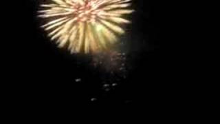 preview picture of video '5th of july fireworks, westport ny 2008'