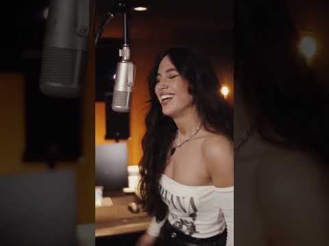 Miley Cyrus - Flowers ( Cover by Marcela )