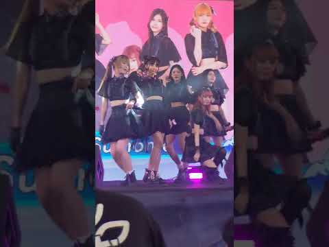 [Fancam] OumSumomo - Natsuria Senritsu @ J-TRENDS in TOWN2022