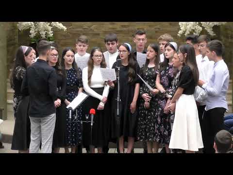 E tot mai trist pamantul - Cantare - Grup tineri