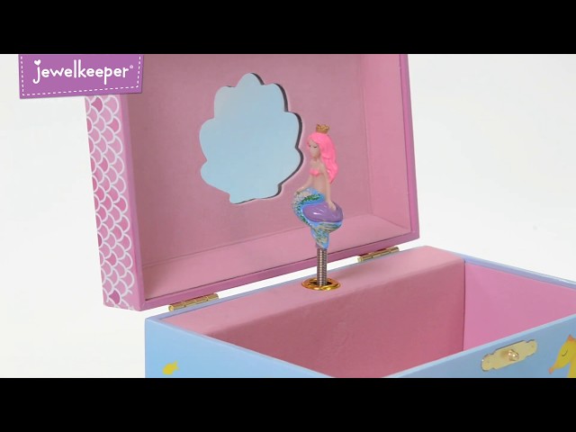 Vídeo relacionado con Jewelkeeper - Caja musical sirena y juego de joyas de niñitas - 3 regalos de sirena para niñas