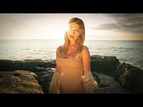 Miranda León - Ley de la Atracción (Official Video)