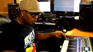 REASON 7- Watch producer Clival Sparks! make a (Dancehall Riddim) with reason 7.