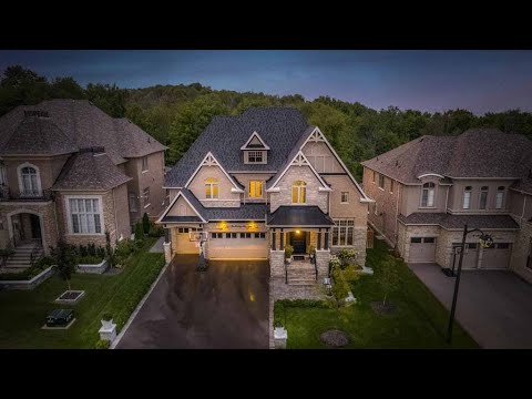 12 Macmurchy Ave, Kleinburg, ON L0J 1C0, Canada