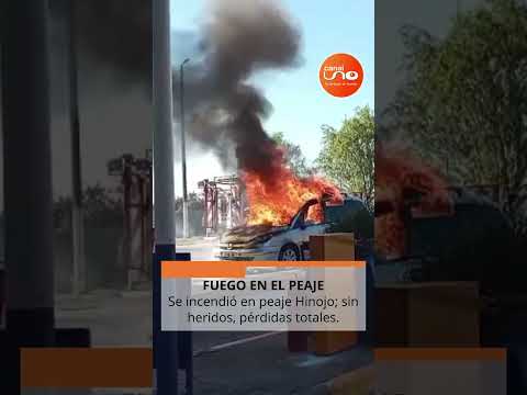 🔥 AUTO EN LLAMAS EN EL PEAJE DE HINOJO  #noticias #youtubeshorts #olavarria