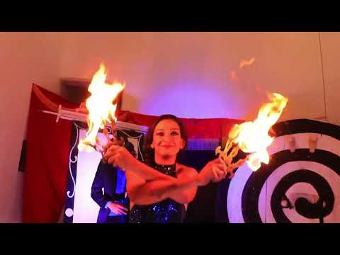 lanzamiento de cuchillos circo