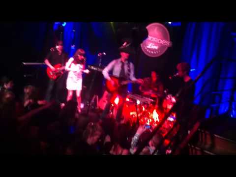 Steve Garrigan (Kodaline) and The AftersHey Jude live in monroes Galway city