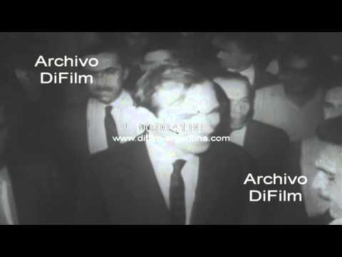 DiFilm - Dr. Christian Barnard arrives at International Airport Brazil 1968