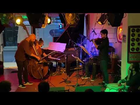 Bajo Romantico - José Libertella - Facundo Estefanell