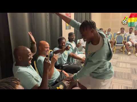 FATAU ISSAHAKU IS THE  SHOW BOY