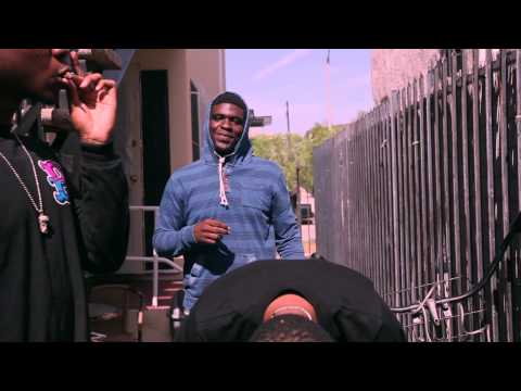 Juzzy ft Moosey Mula - Hustla (Official Video)